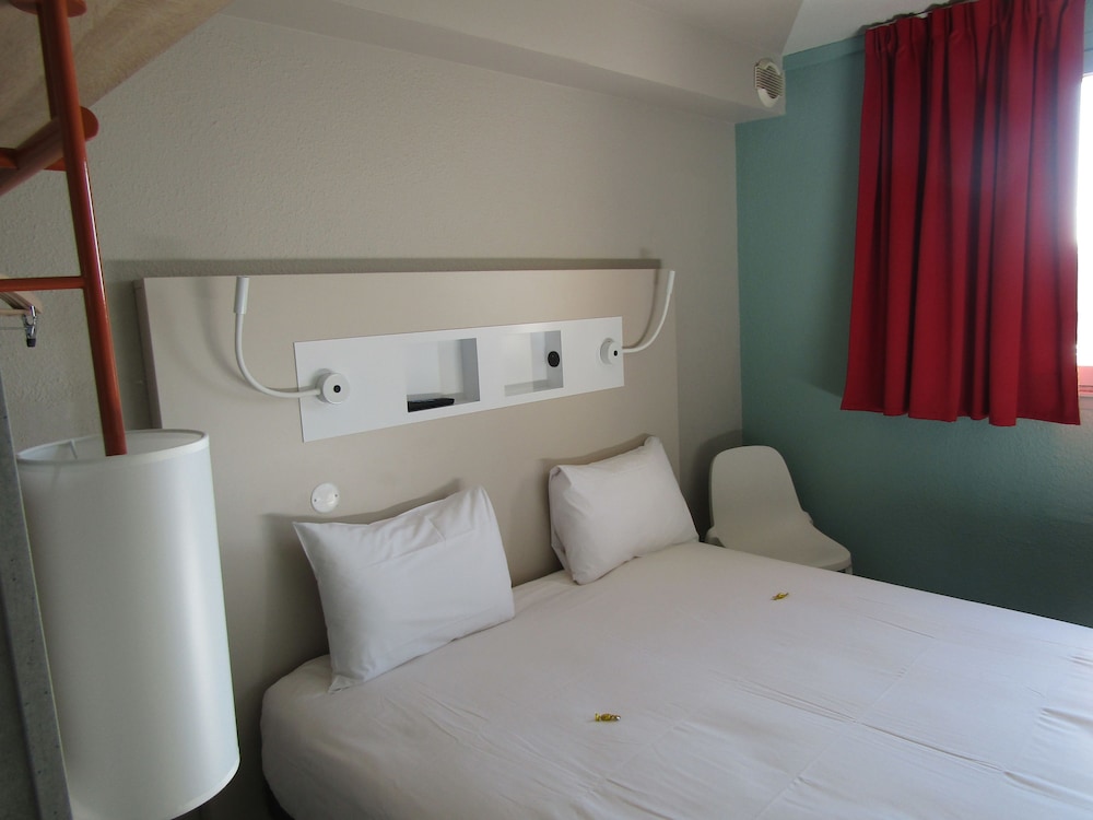 Ibis Budget Chilly Mazarin Les Champarts 24/47