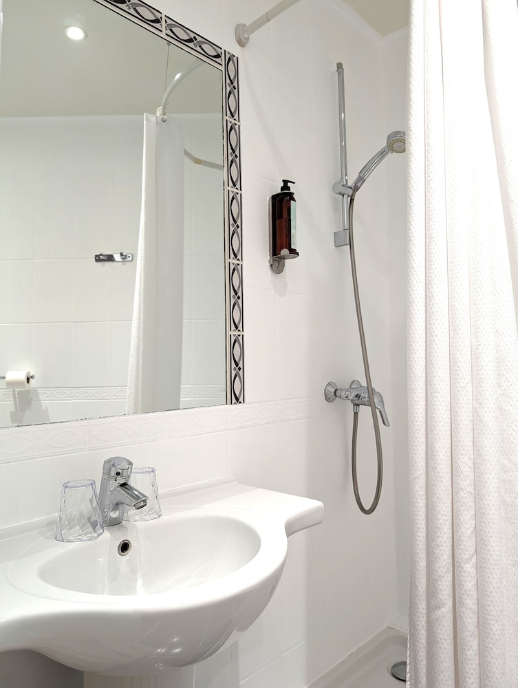 Hotel H33 49/50