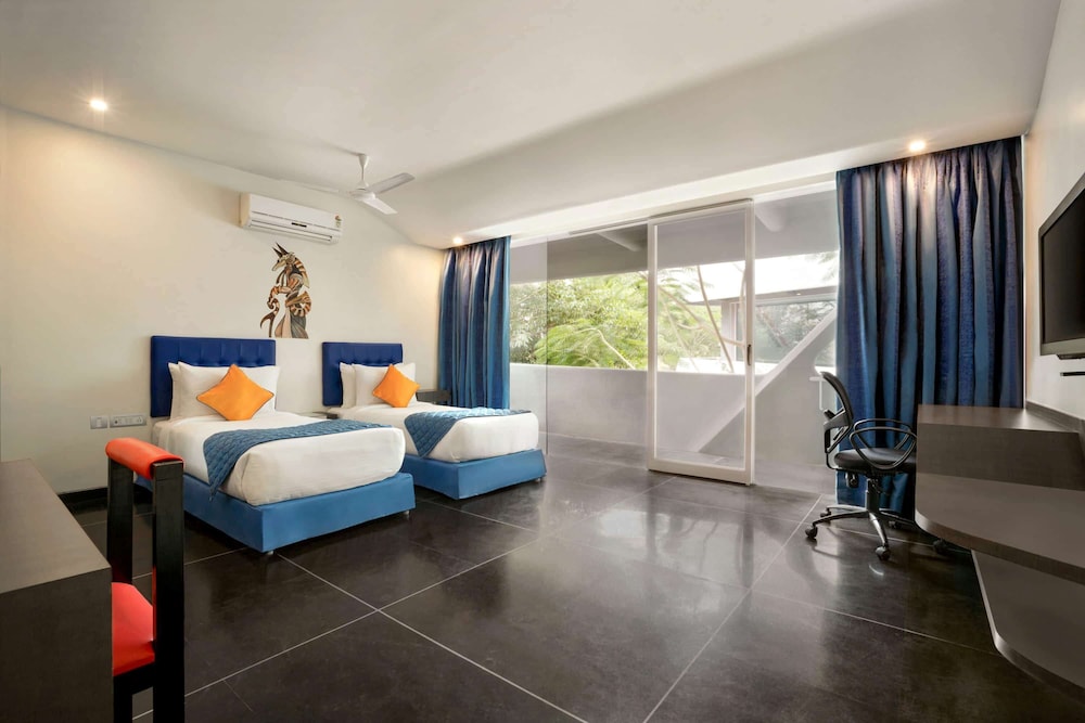 BUSINESS, TWIN BEDS