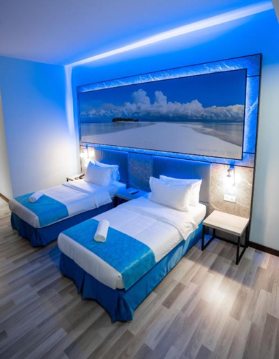 Super, Ocean, Twin Beds