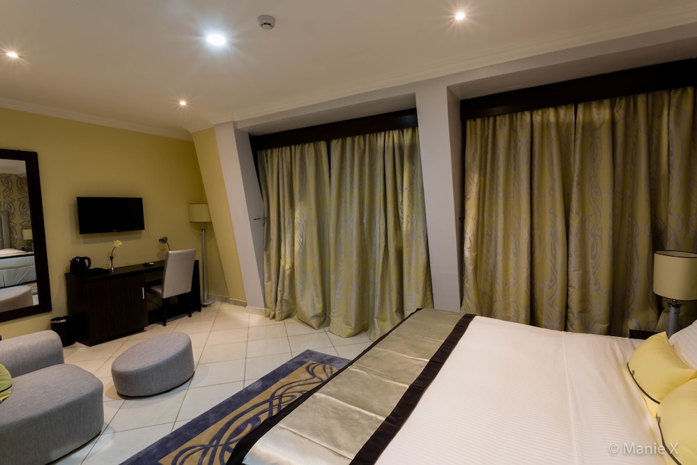 Morning Side Suites Etim Inyang 10/37