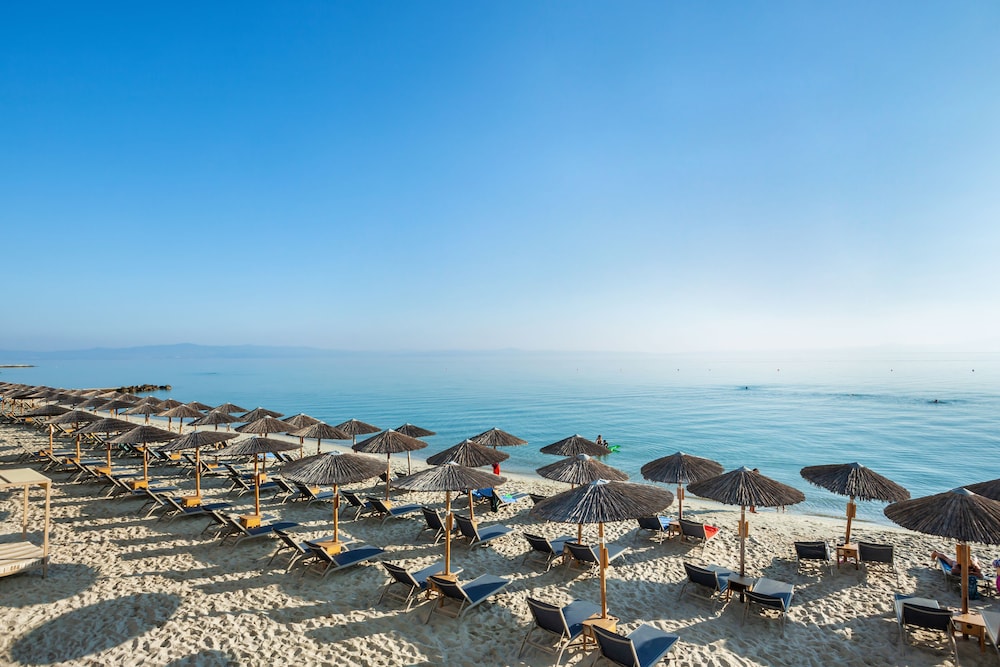 Ammon Zeus Luxury Beach Hotel 49/51