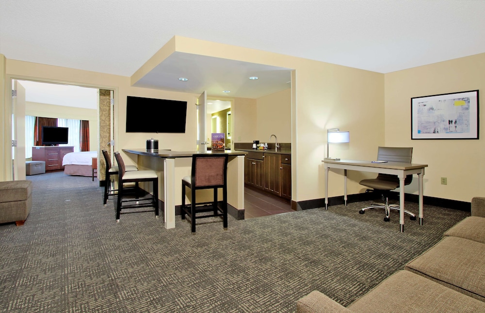Hampton Inn Suites Columbus Downtown 51/59