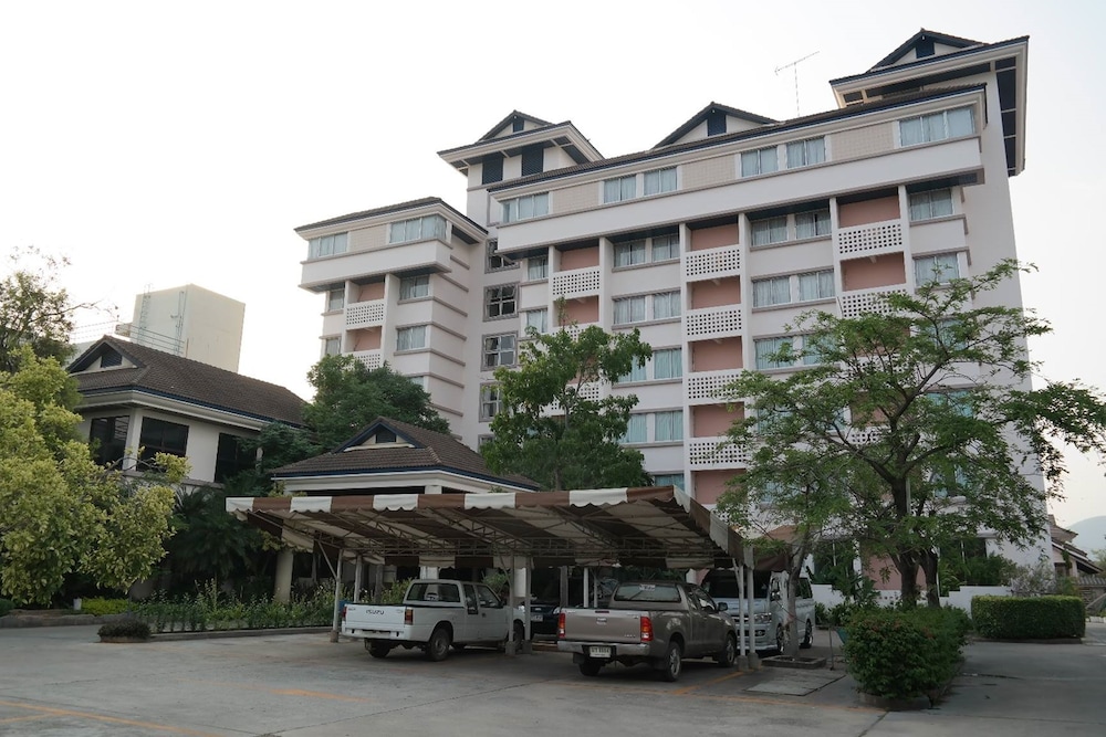 Phuphaya Hotel 14/18