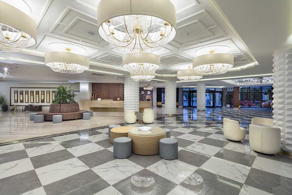 Royal Garden Beach Hotel 6/45