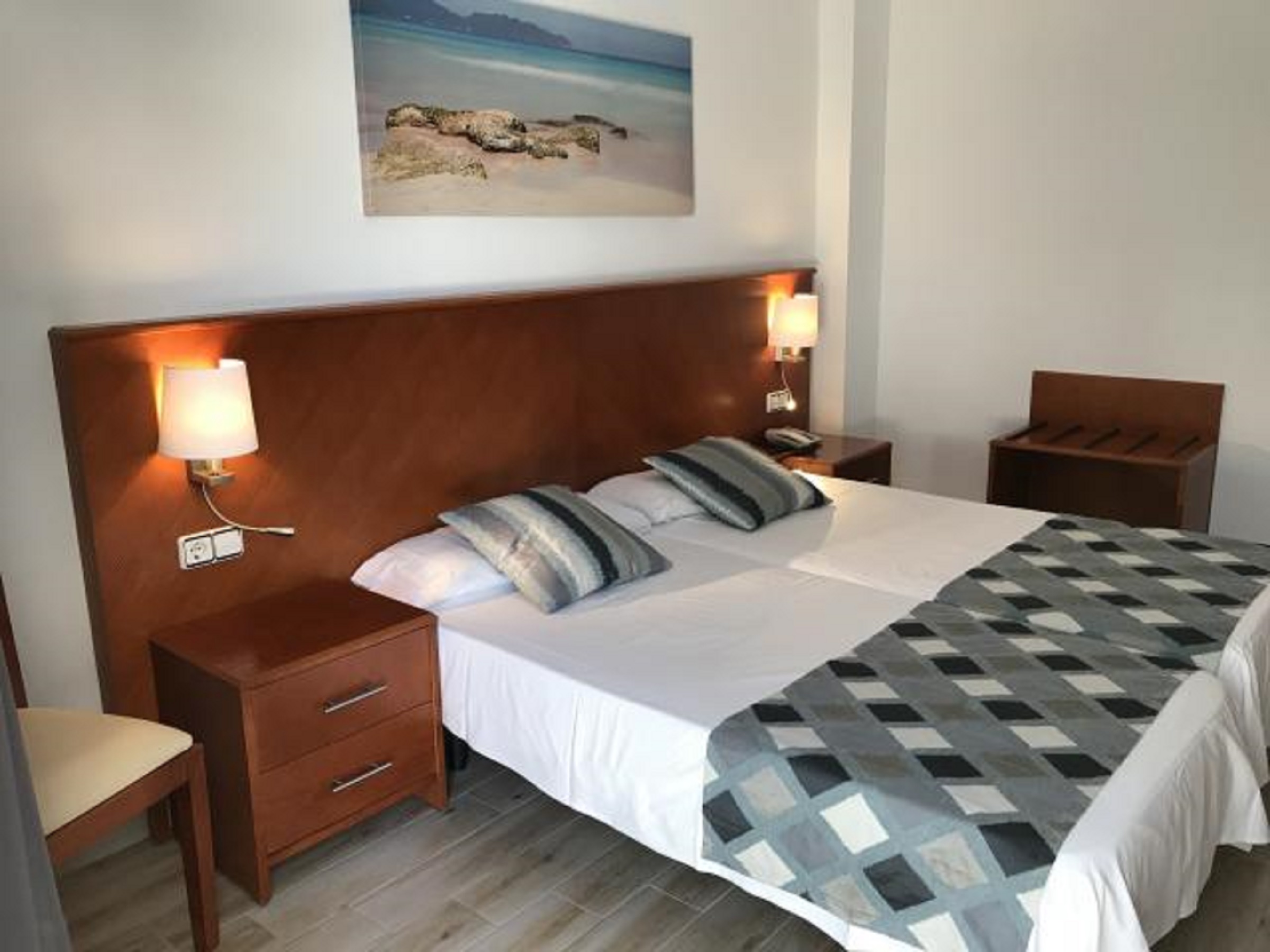 Standard, Double Bed, Balcony or Terrace