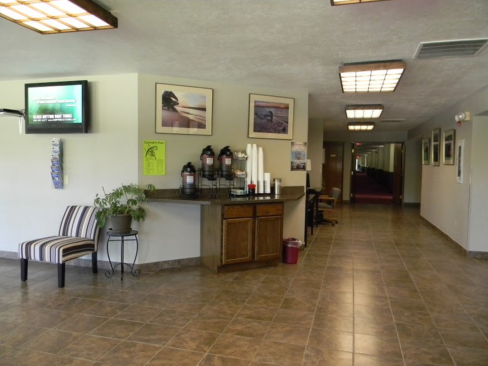 Boarders Inn & Suites by Cobblestone Hotels - Munising 29/51