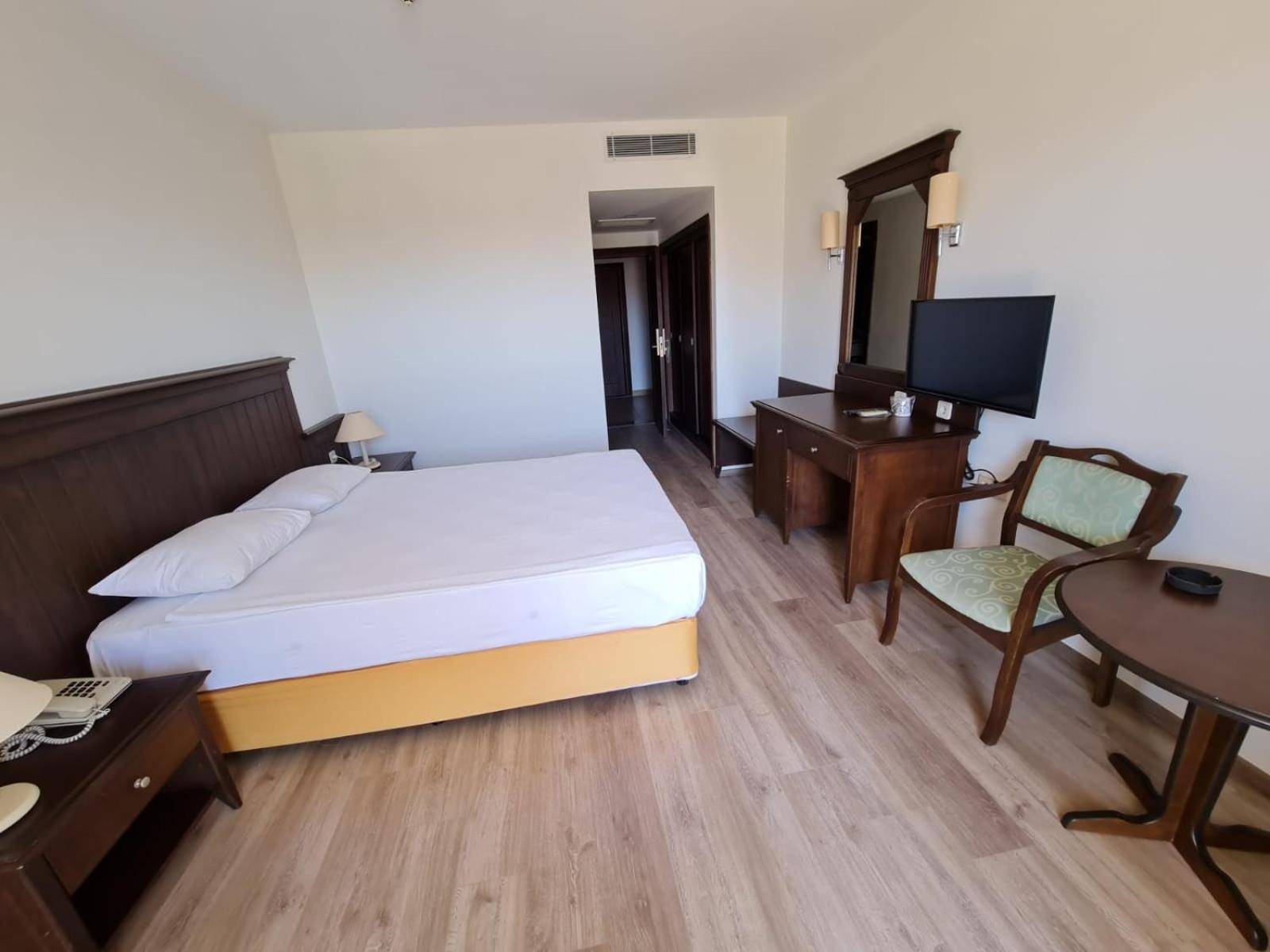 Superior, Double Bed, Palm Dor 9/10
