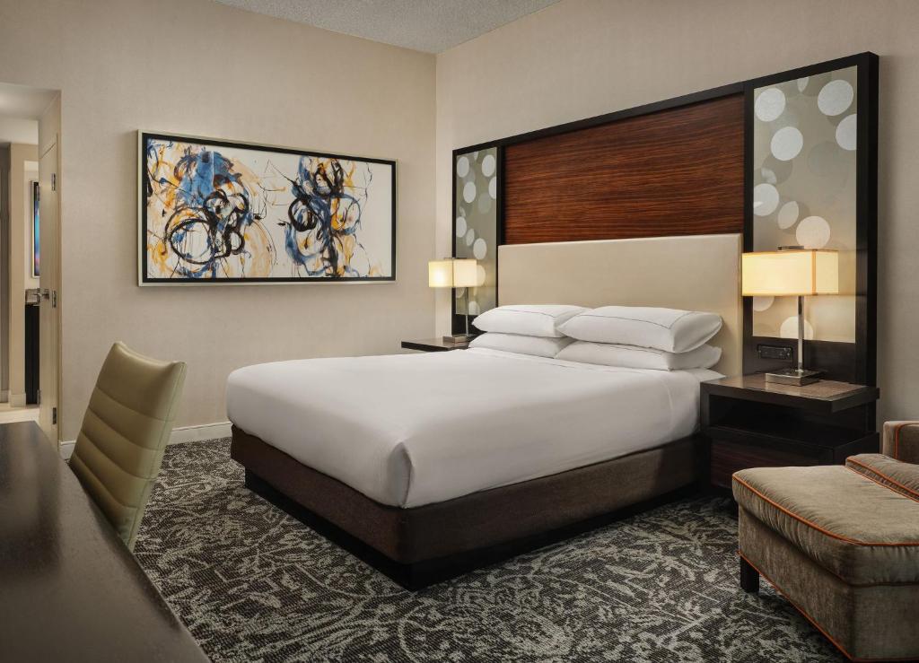 Fitness, King Bed, Peloton
