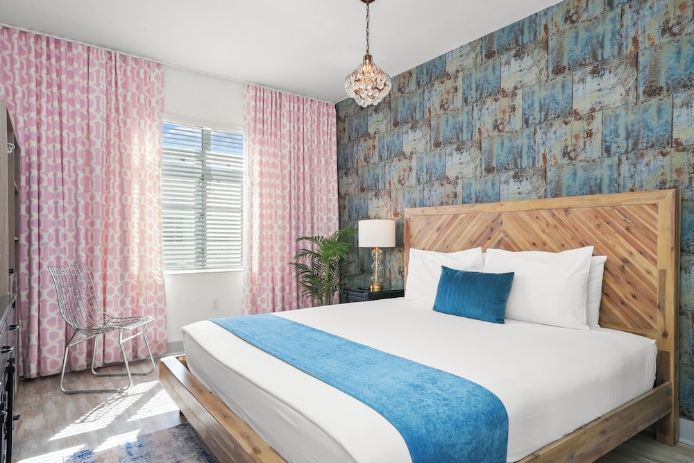 Whitelaw Hotel 29/59