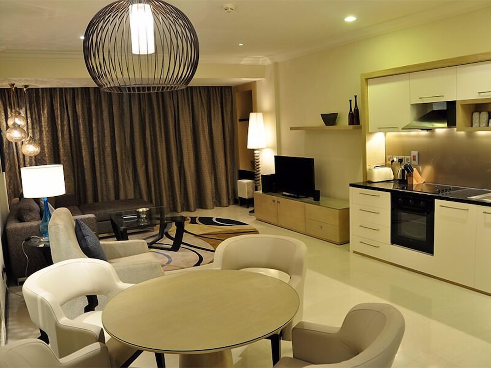 Gulf Executive Residence 38/48