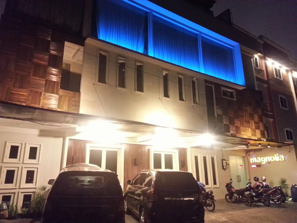 Magnolia Hotel Jakarta 2/24