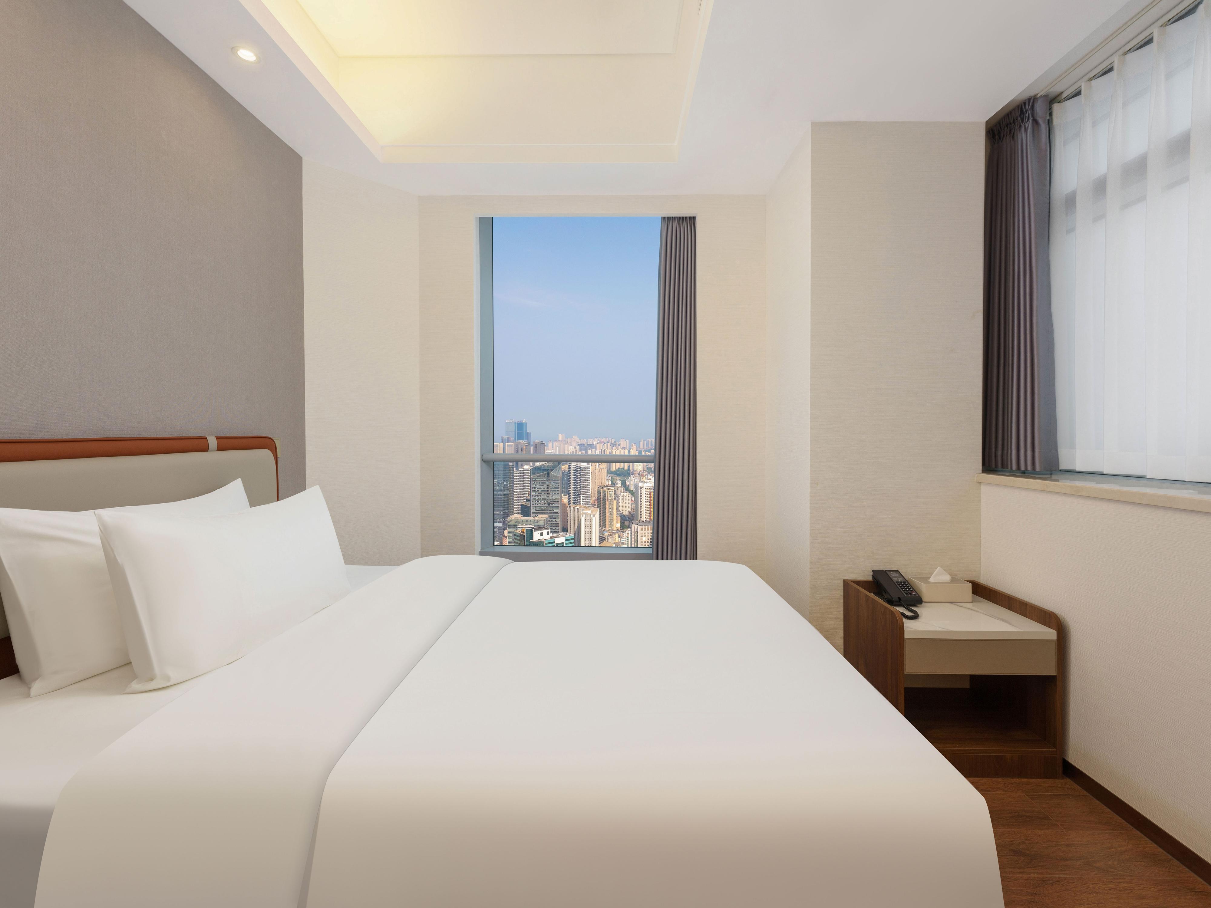 Novotel Dalian Zhongshan Square 14/36