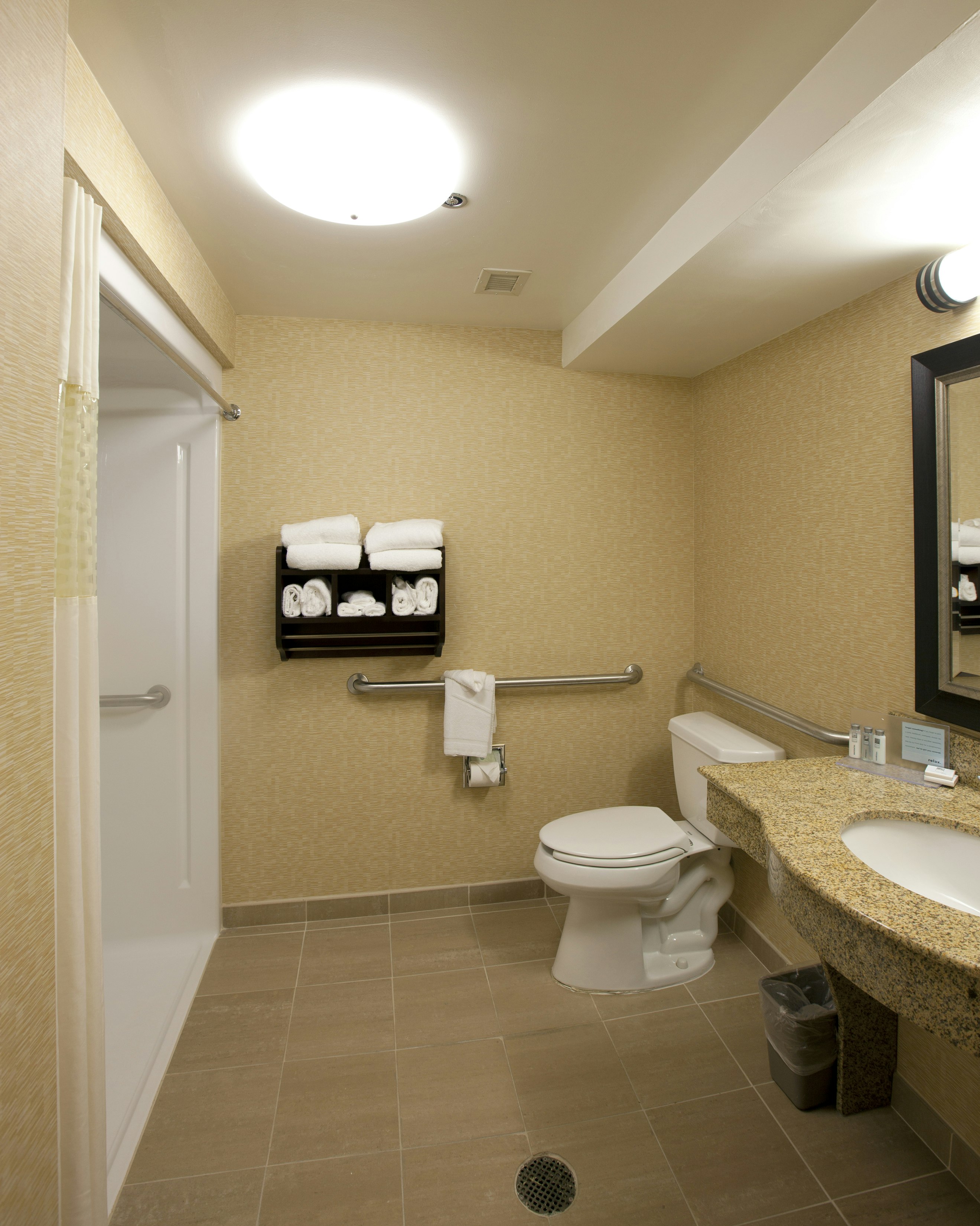 Hampton Inn Lexington Park 41/42
