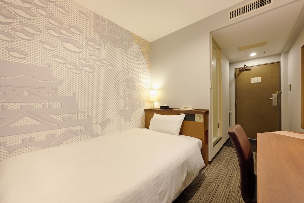 Semi Room, Semi Double Bed, Smoking