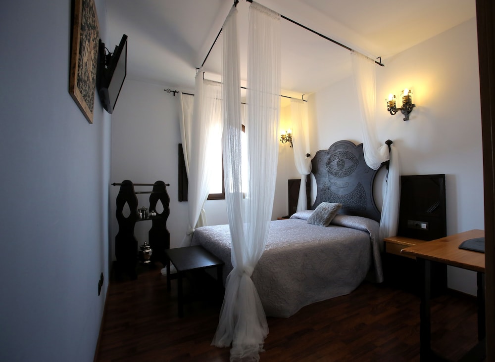 Hotel Castillo Bonavia 27/76