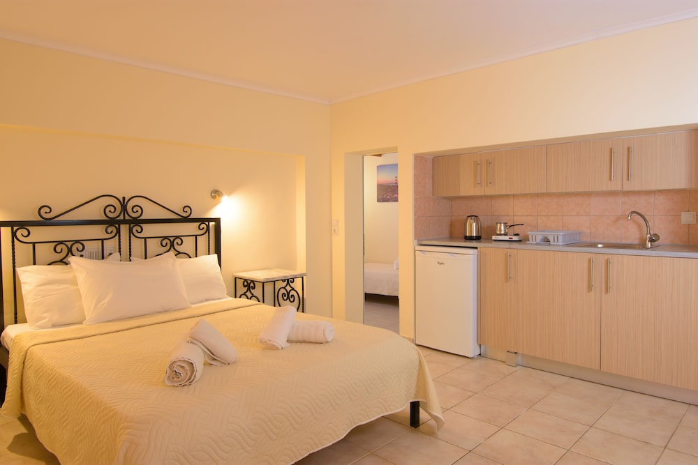 Ammoudara Beach Hotel Apartments 37/67