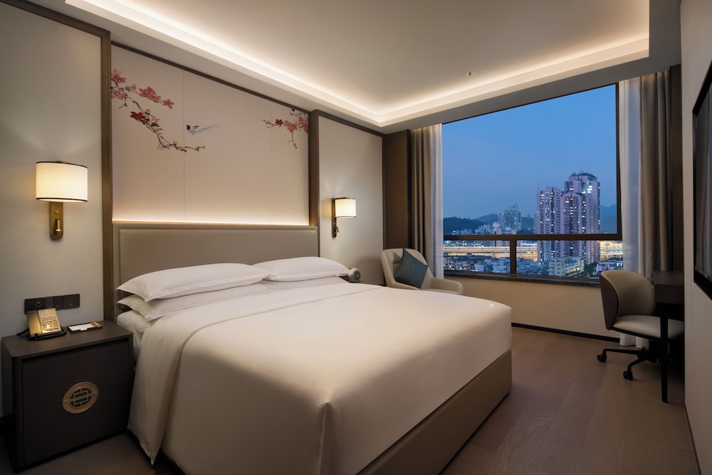 جناح جونيور بسرير كينج، Yuexiu Hotel Guangzhou, Curio Collection by Hilton 2/5