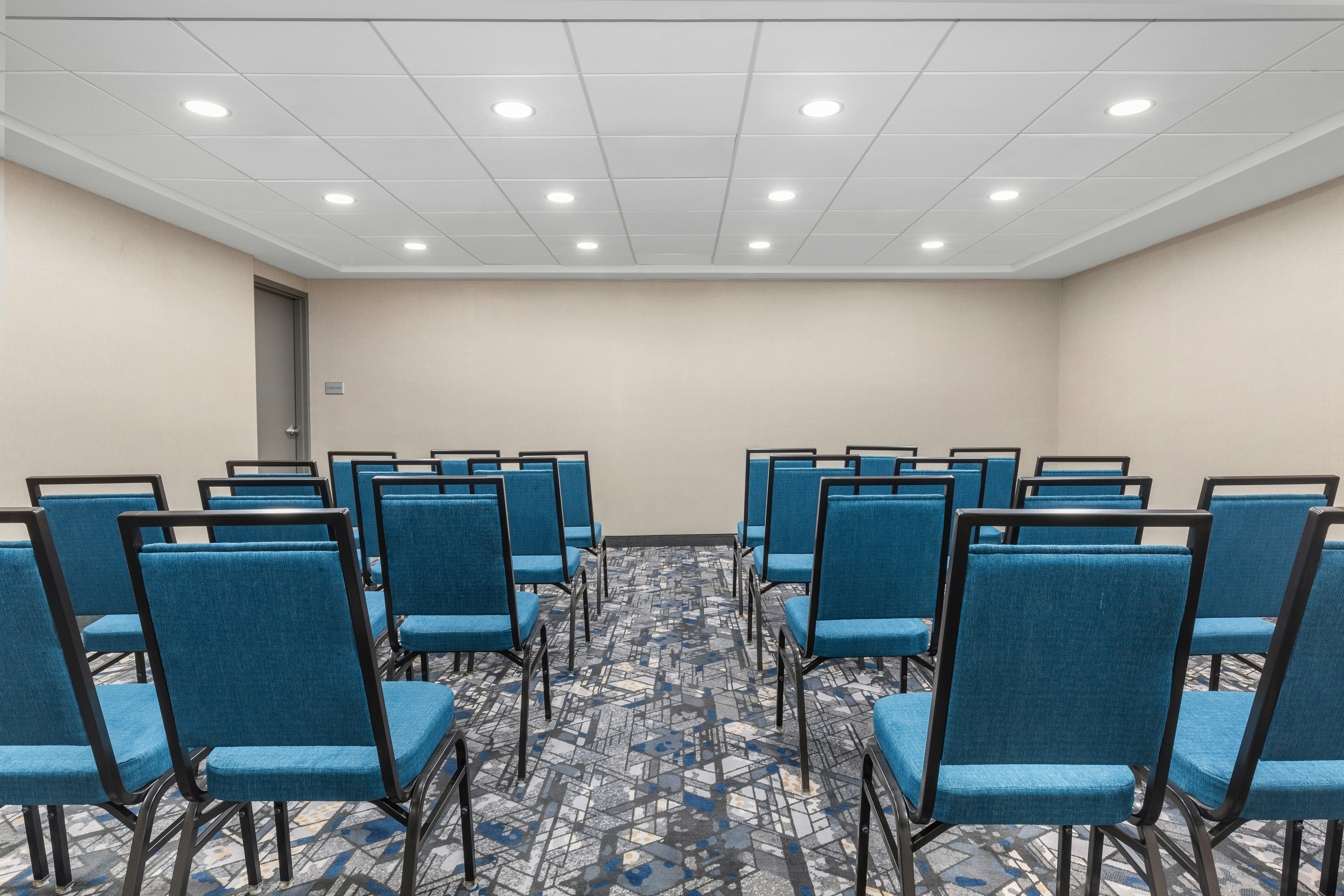 Hampton Inn & Suites by Hilton Toronto Downtown 15/18