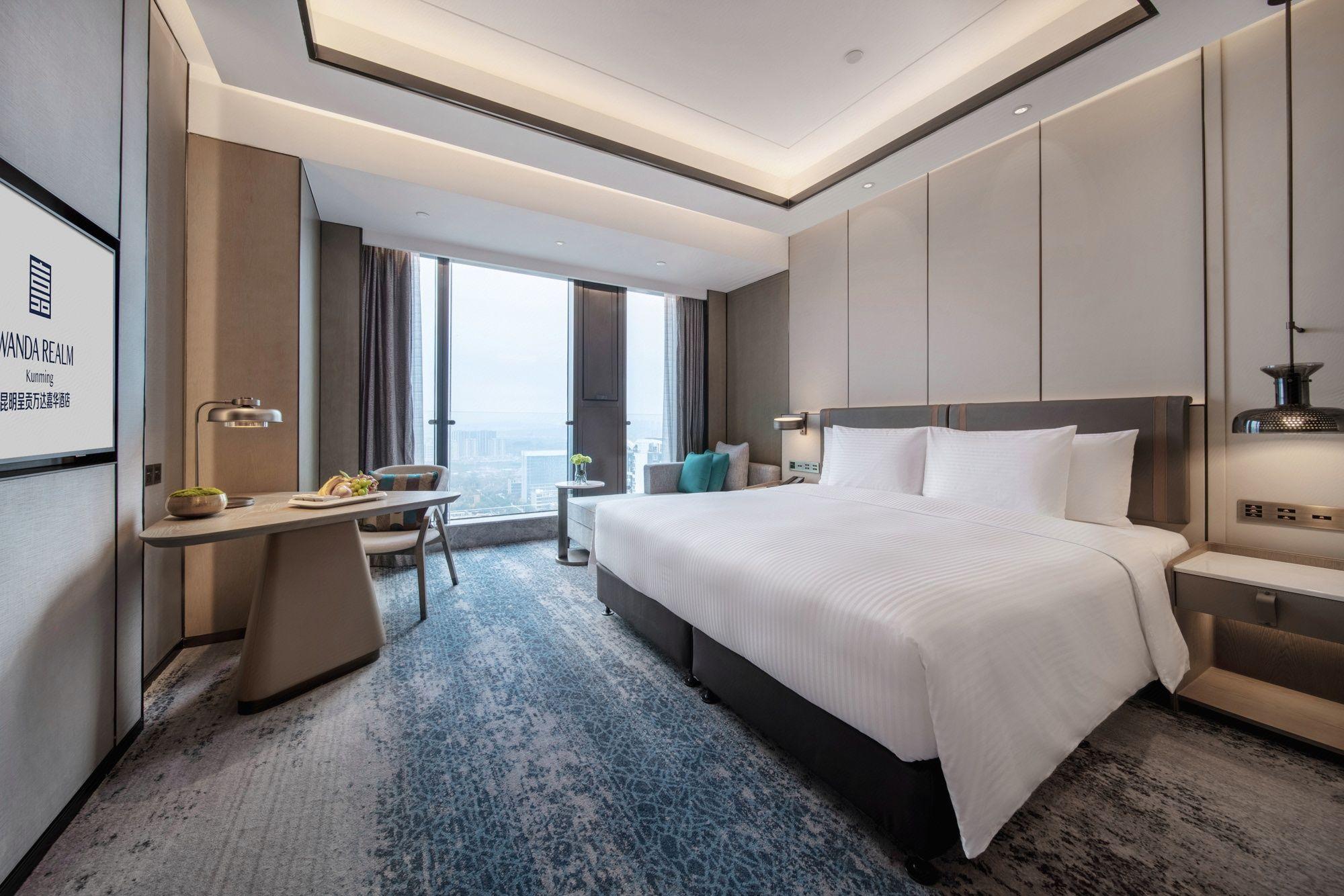 Deluxe, Double Bed