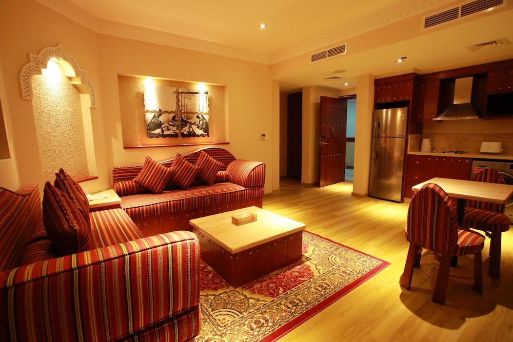 Al Liwan Suites Rawdat Al Khail 32/45