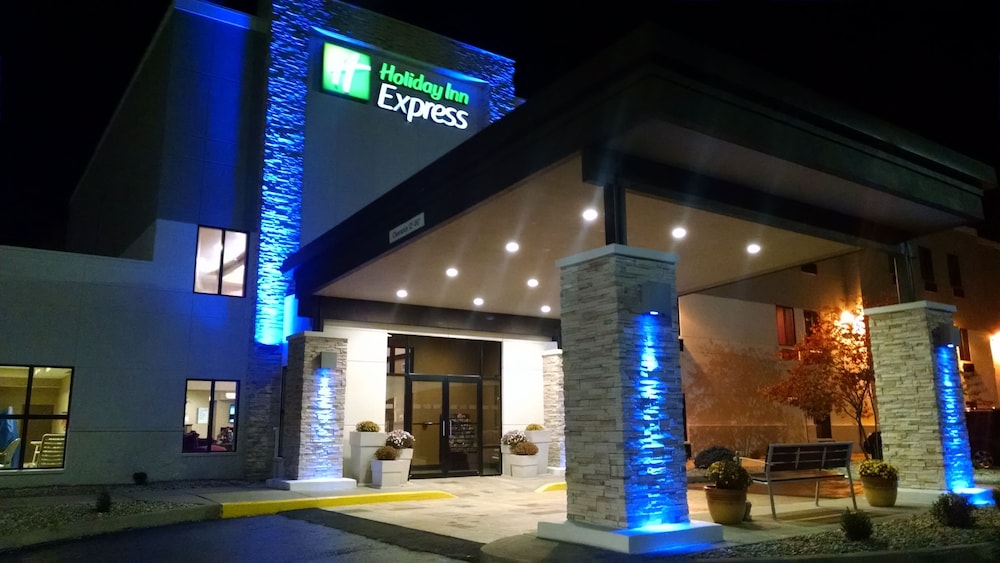 Holiday Inn Express Cloverdale(Greencastle) 1/59
