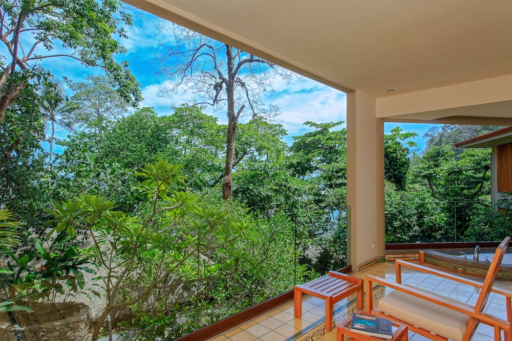 Arenas del Mar Beachfront & Rainforest Resort 43/75
