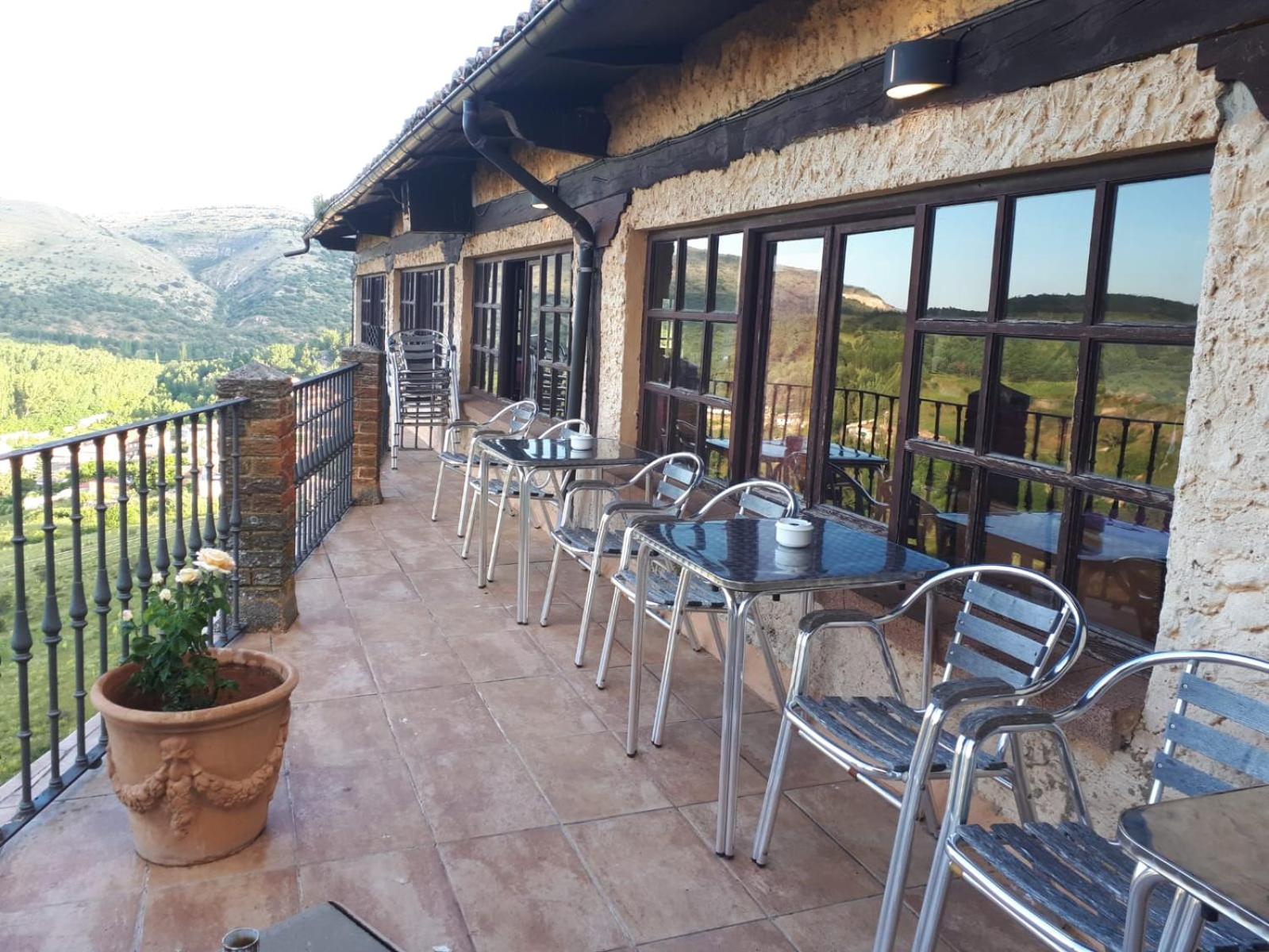 Hotel Leonor Miron 35/55