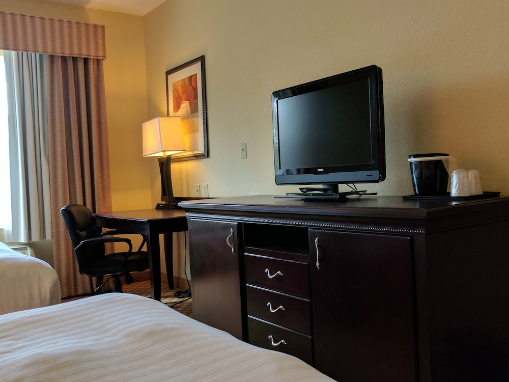 Country Inn and Suites by Radisson Tallahassee University Area FL 29/31