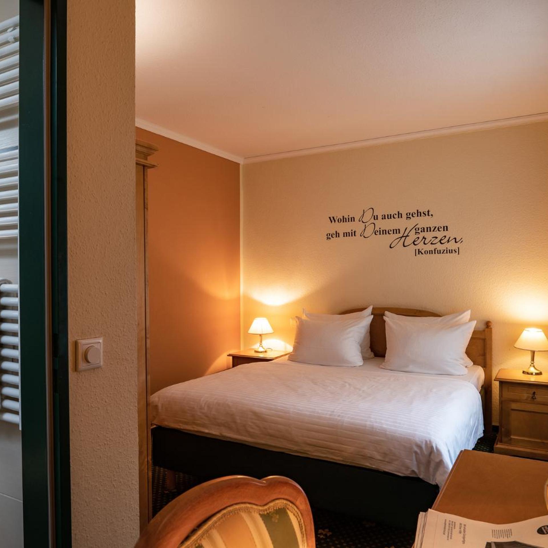 Economy, Double Bed