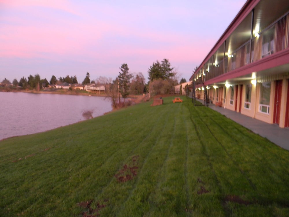 Lakeview Inn Centralia 3/28