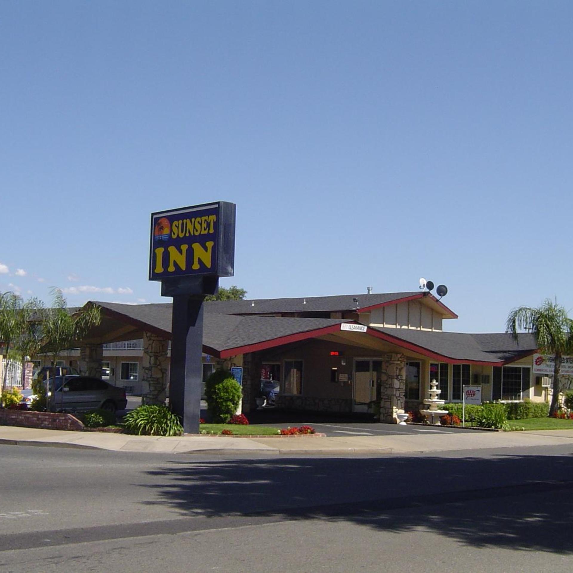 Sunset Inn Lake Oroville 3/14