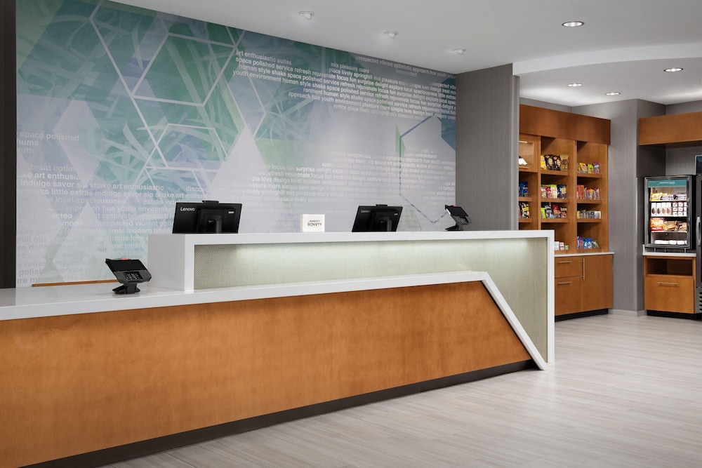 SpringHill Suites by Marriott Fayetteville I 95 8/42