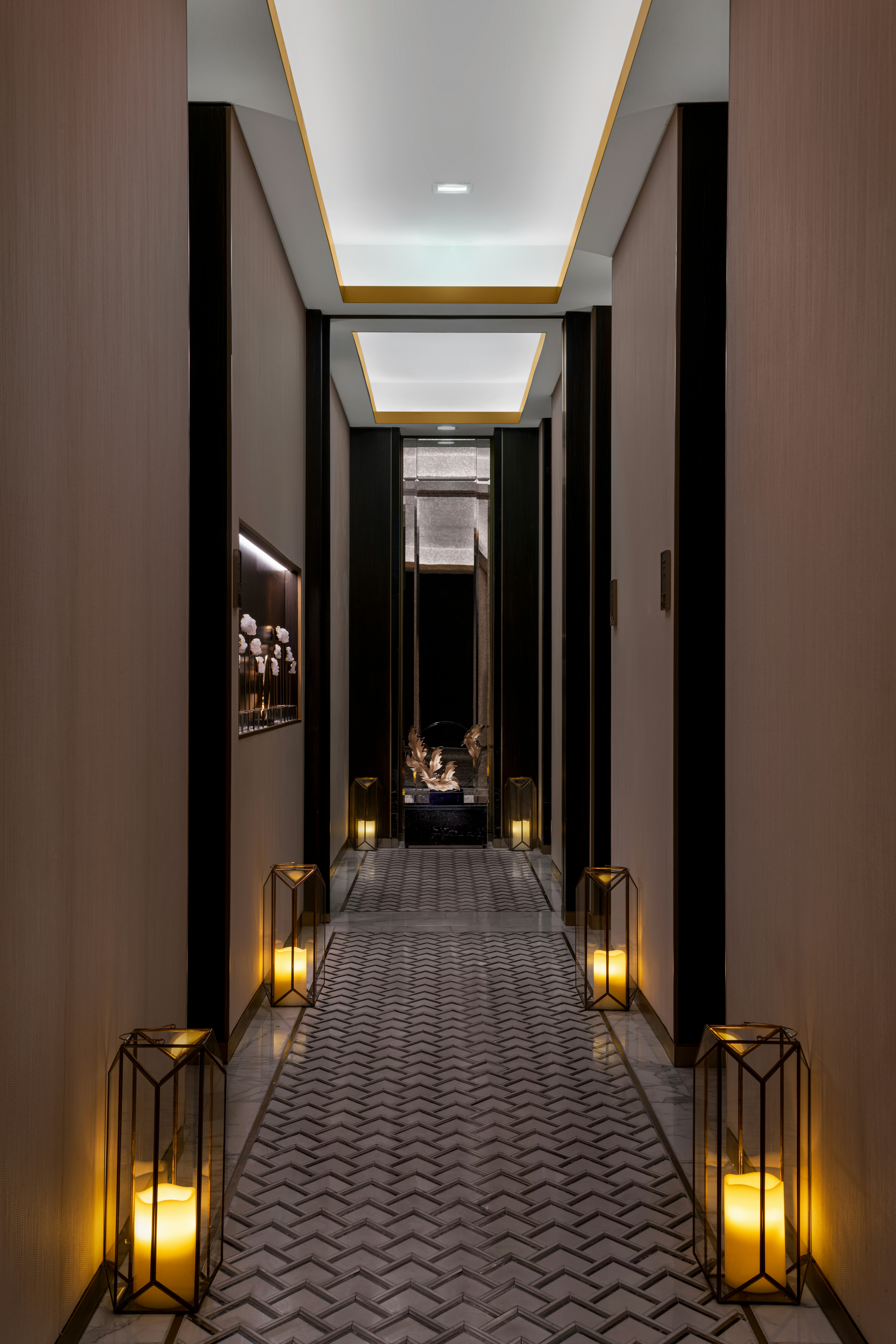 Waldorf Astoria Kuwait 79/81