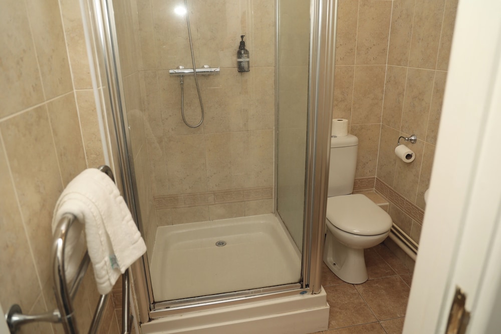 Hotel 1843 Reading 58/60