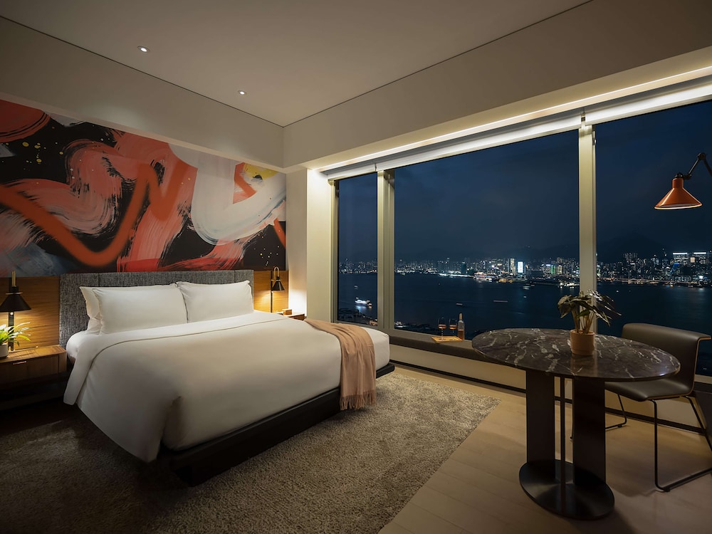 East Hong Kong Hotel 14/64