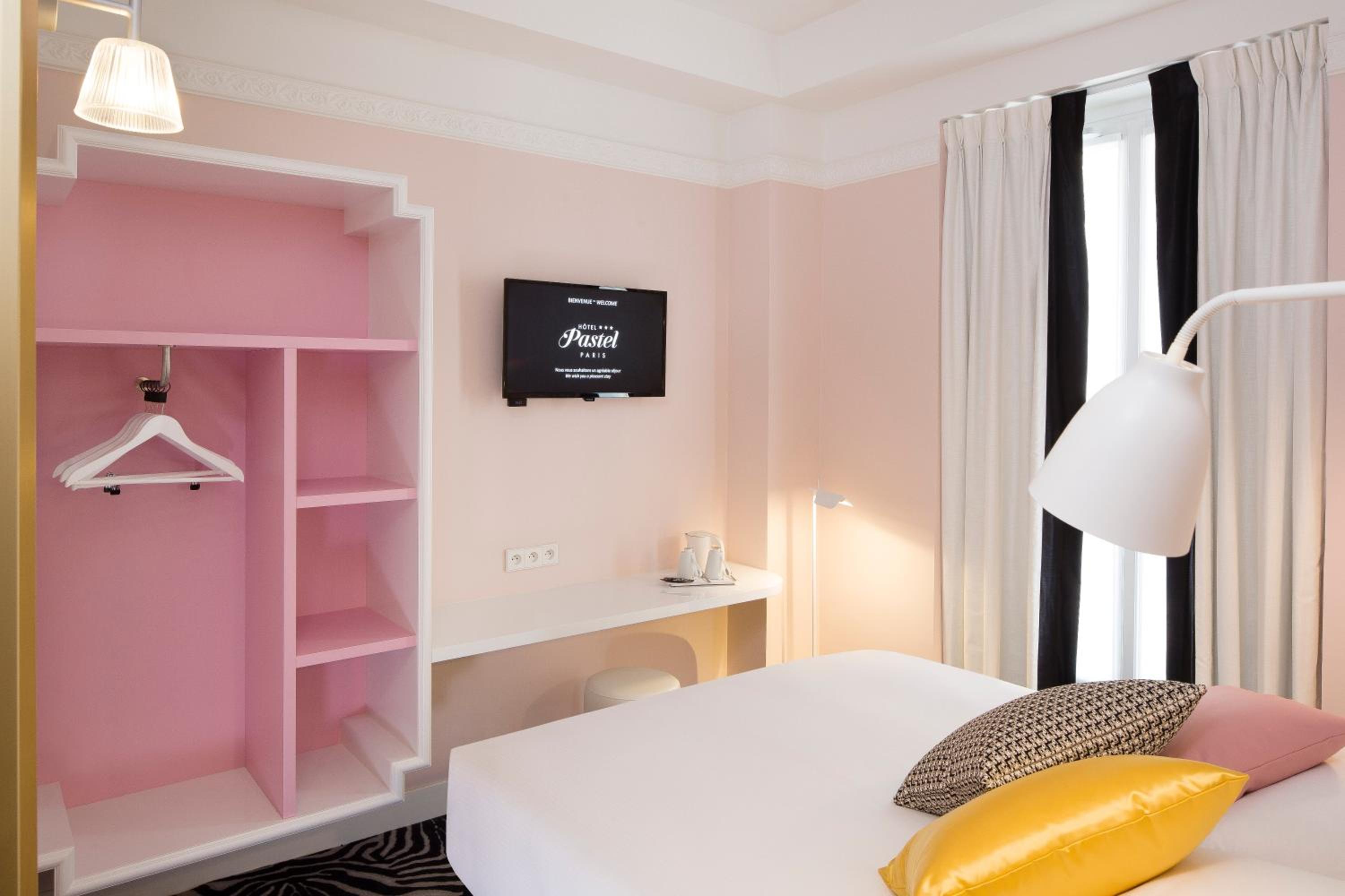 STANDARD, DOUBLE BED