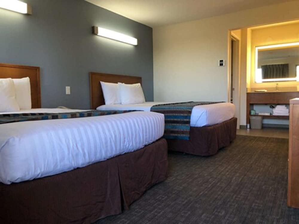 Good Nite Inn Fremont 10/30