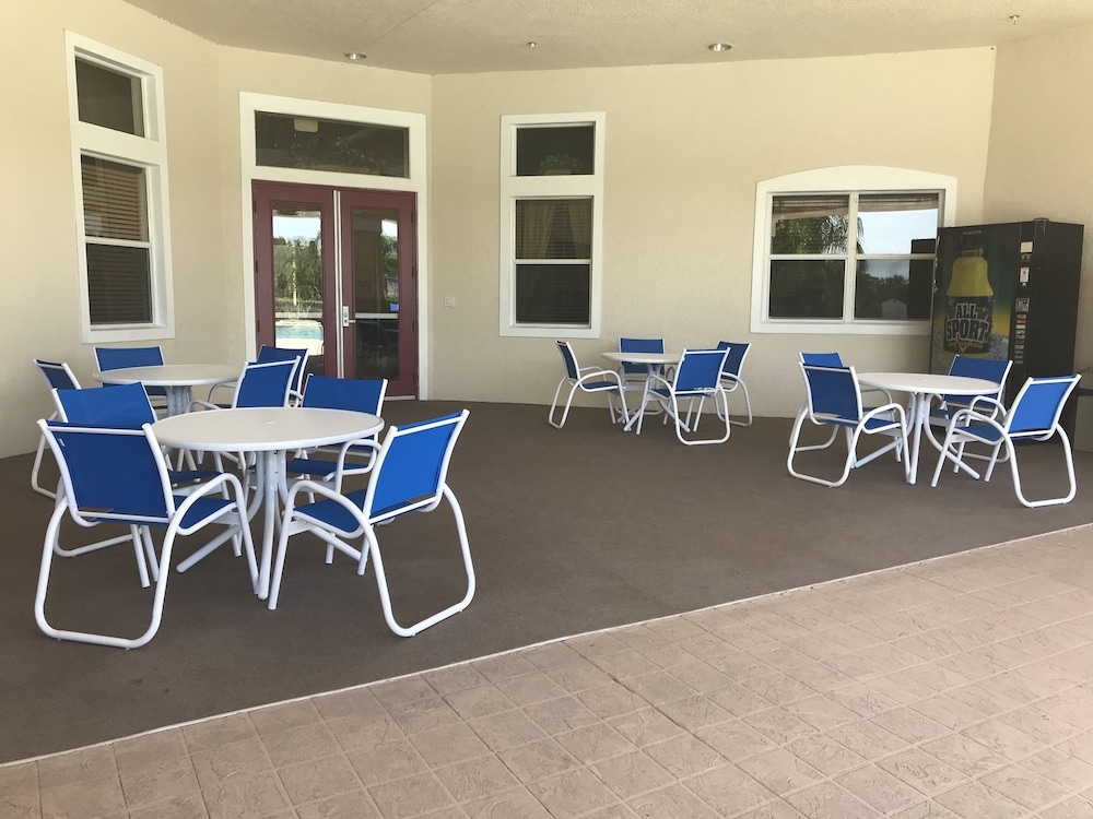 Freedom FL Condos of Kissimmee 27/43