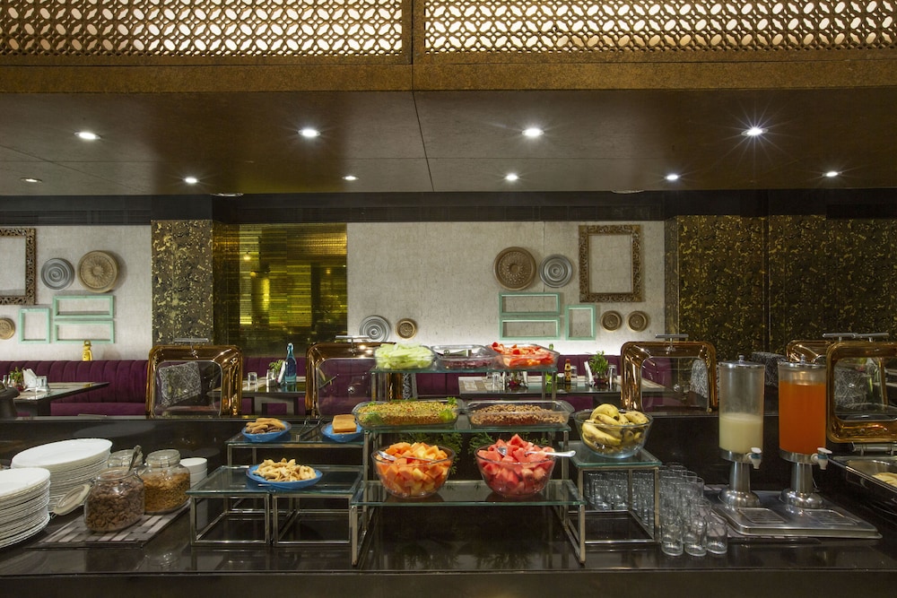 VESTA MAURYA PALACE 55/67