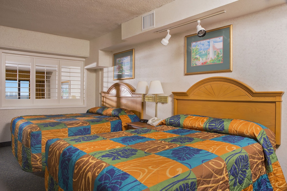 Beach Cove Resort 24/75