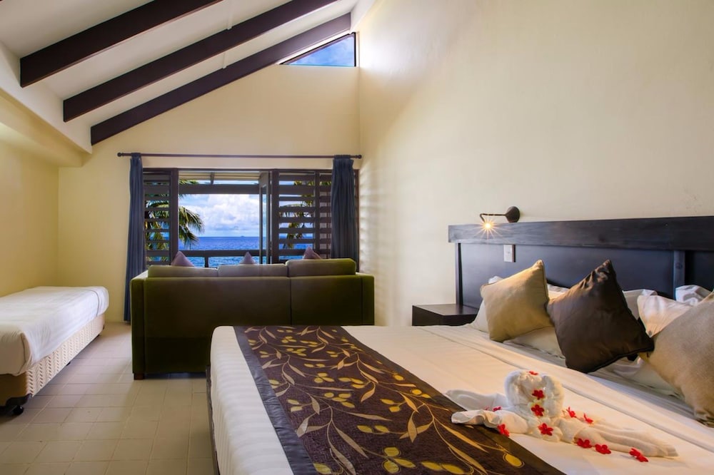 Mana Island Resort 25/78