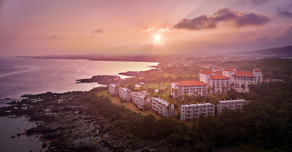 Sono Calm Jeju 56/63