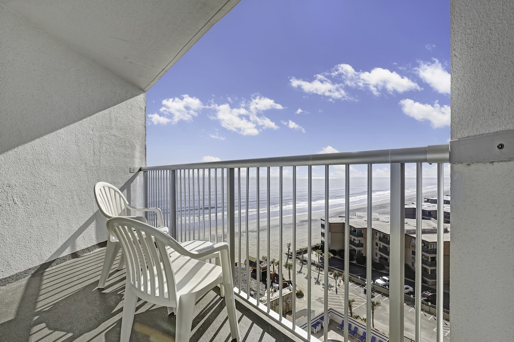 Sands Ocean Club Resort 8/59