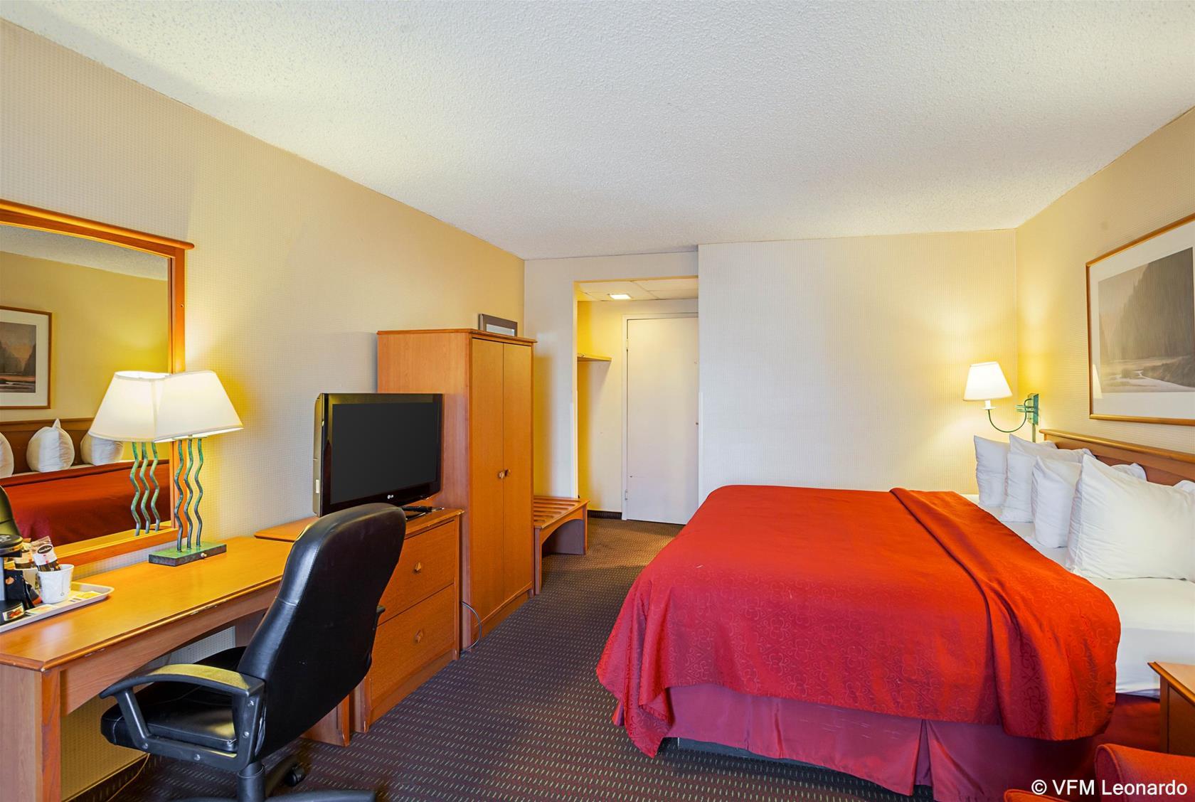 Studio6 Lincoln, NE - Airport 23/43