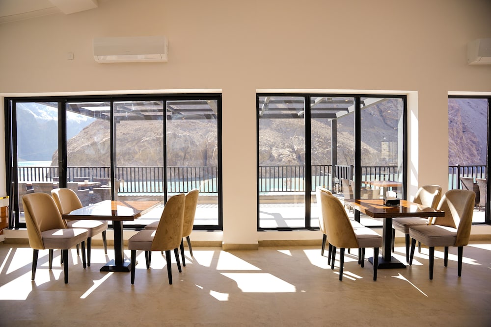 Lodges By Baron Hunza Attabad Lake 39/49