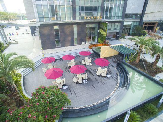 Starry Four Sea Hotel 68/70