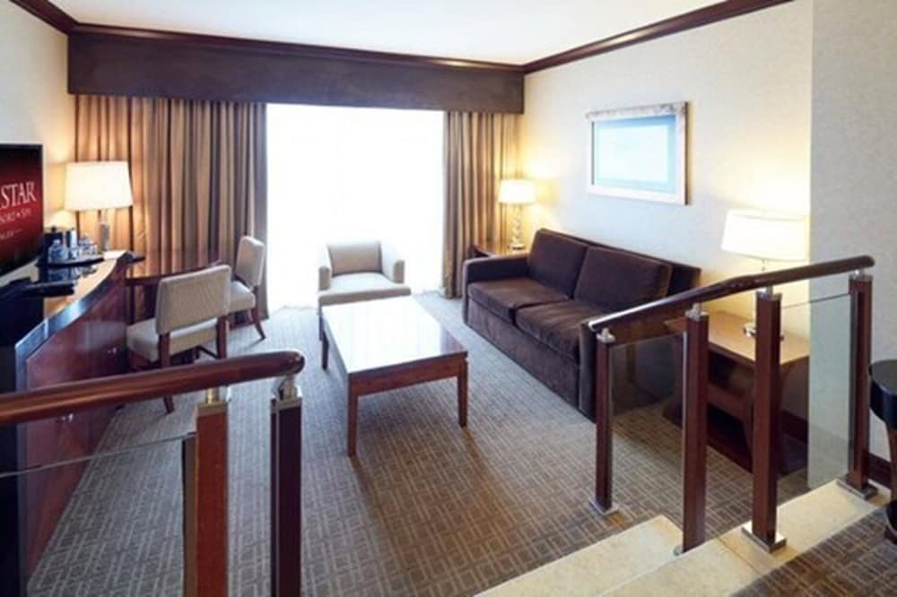Ameristar Casino Resort Spa St. Charles 37/64