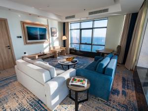 Sea Tower Hotel 20/22