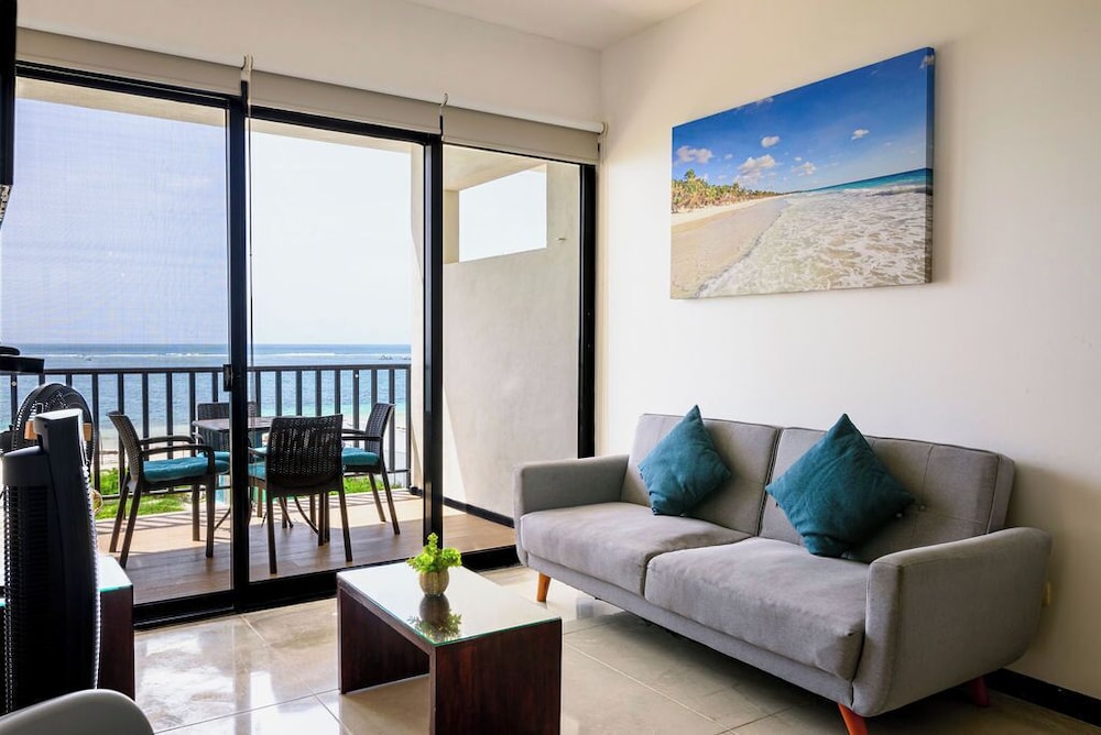 Velas Condos 29/48